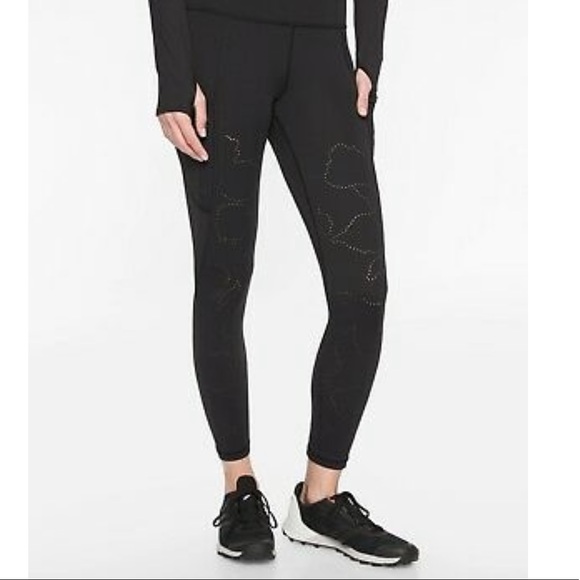 Athleta All in Reaction 7/8th black leggings - Picture 4 of 7